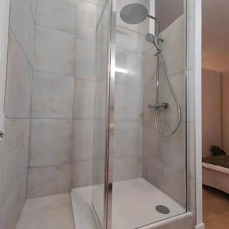 בית נופש Large Deluxe Suite, Historic Center 2nd
